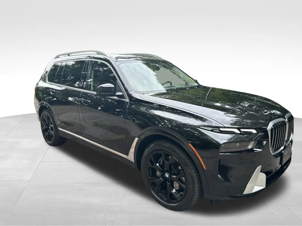 Used 2024 Black BMW xDrive40i image 7