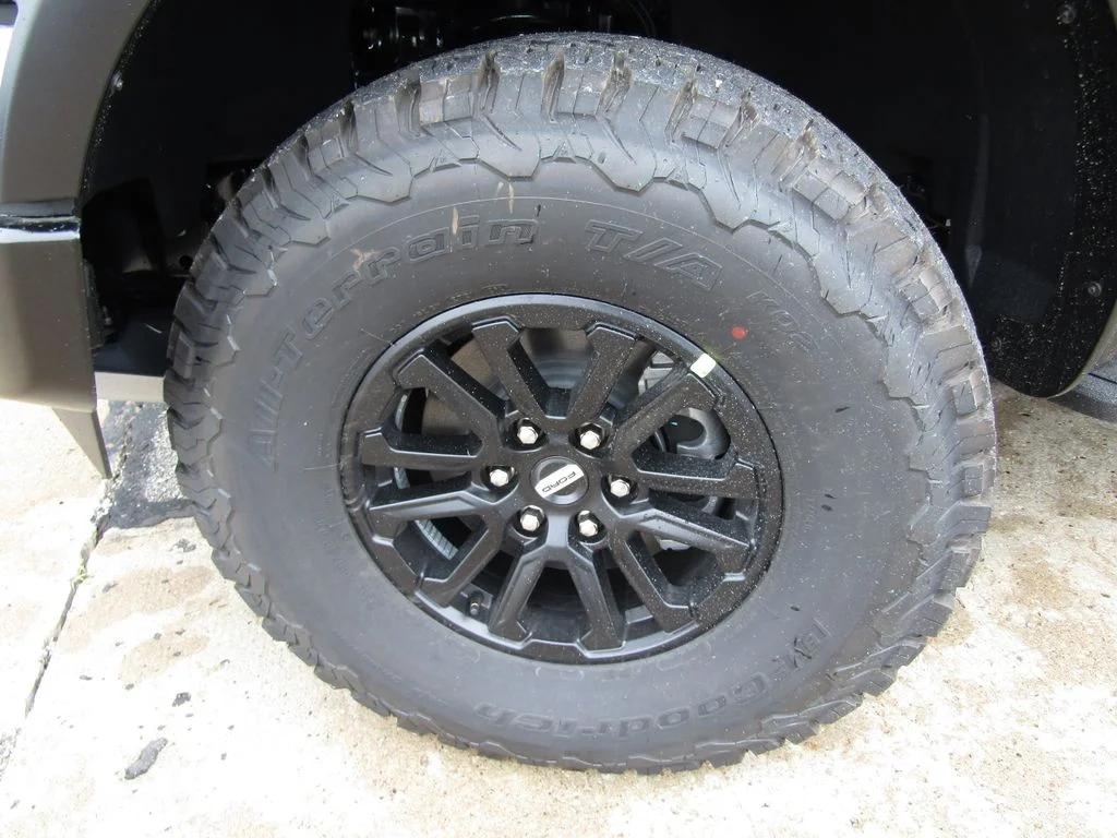 New 2026 Agate Black Metallic Ford Raptor® image 33