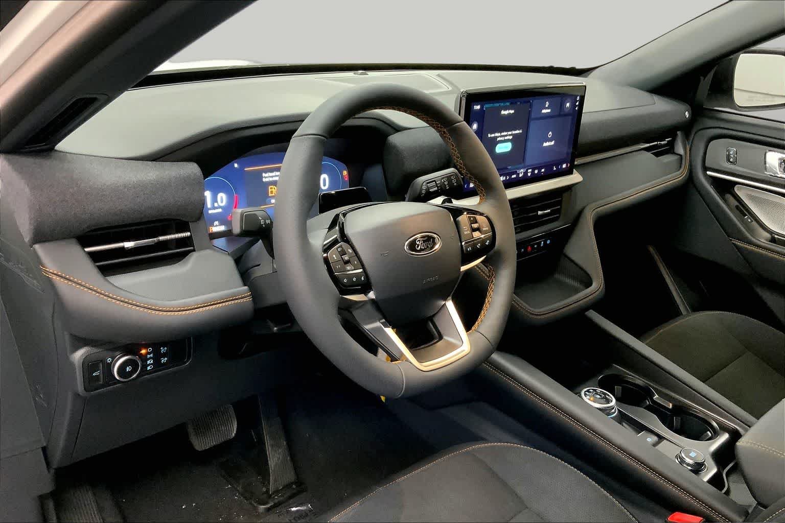 New 2026 Star White Metallic Tri-Coat Ford Tremor® image 7