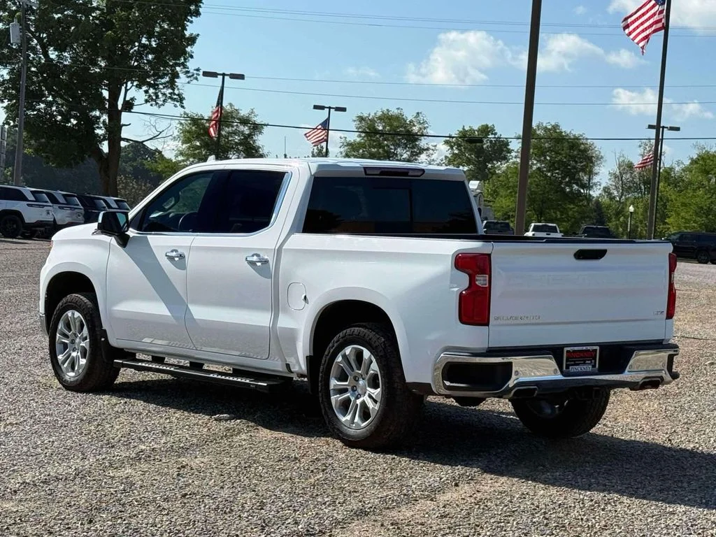 Used 2023 White Chevrolet LTZ image 8