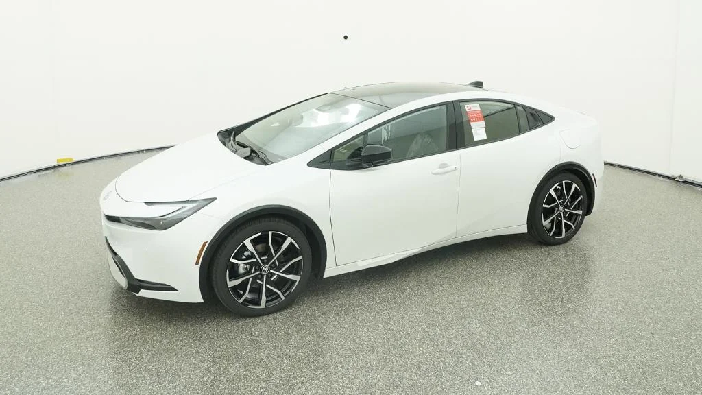 New 2026 Wind Chill Pearl Toyota XSE Premium image 19