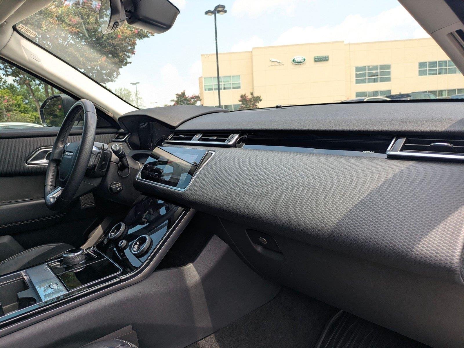 Used 2019 Fuji White Land Rover S image 37