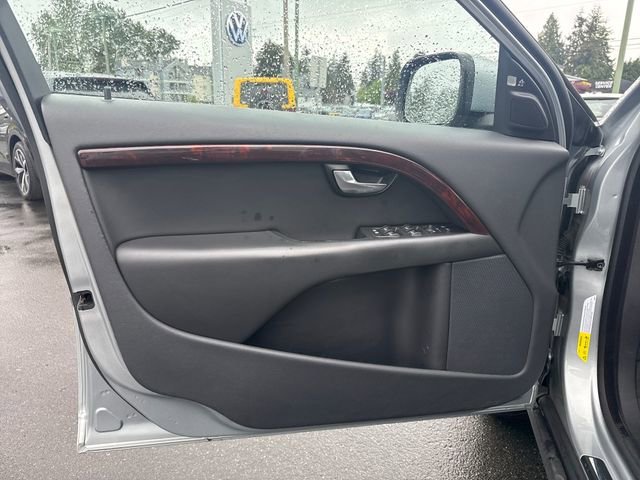 Used 2008 Electric Silver Metallic Volvo 3.2 image 16
