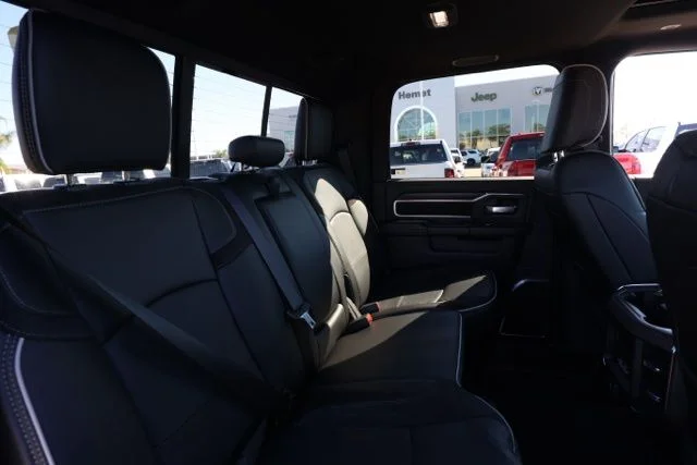 2026 RAM 2500 Laramie - Photo 17