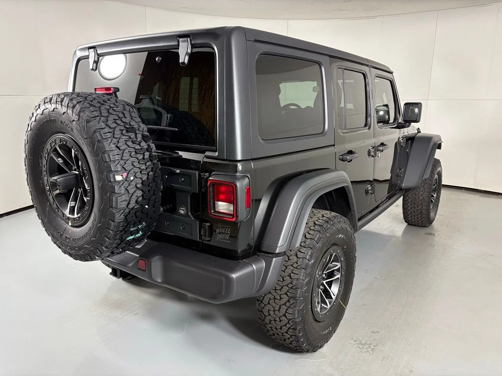 New 2026 Gray Jeep Rubicon image 8