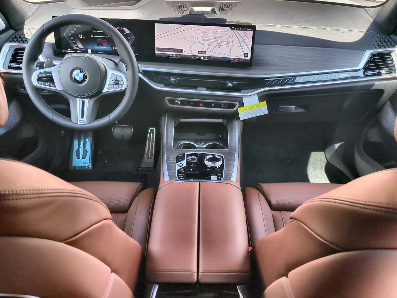 2026 BMW X7 M60i - Photo 16