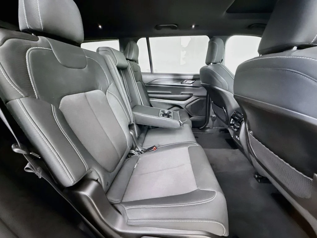 Used 2024 Black Jeep Laredo image 26