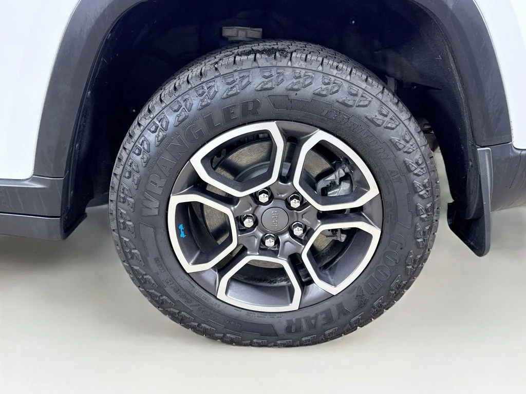 Used 2023 White Jeep Trailhawk 4xe image 31