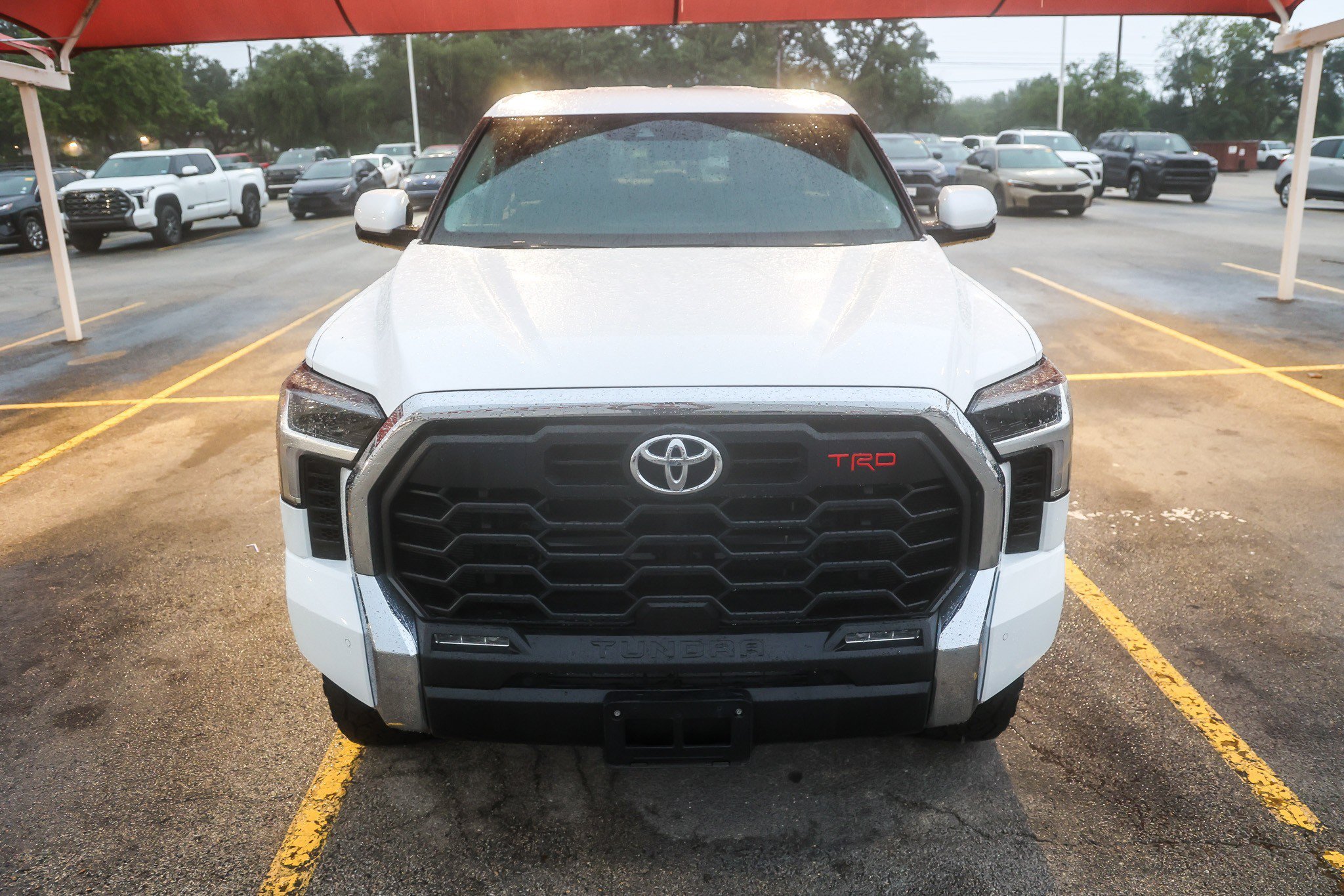 Used 2023 ICE CAP Toyota SR5 image 4
