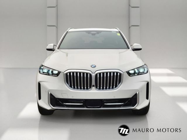 New 2026 White BMW xDrive40i image 8