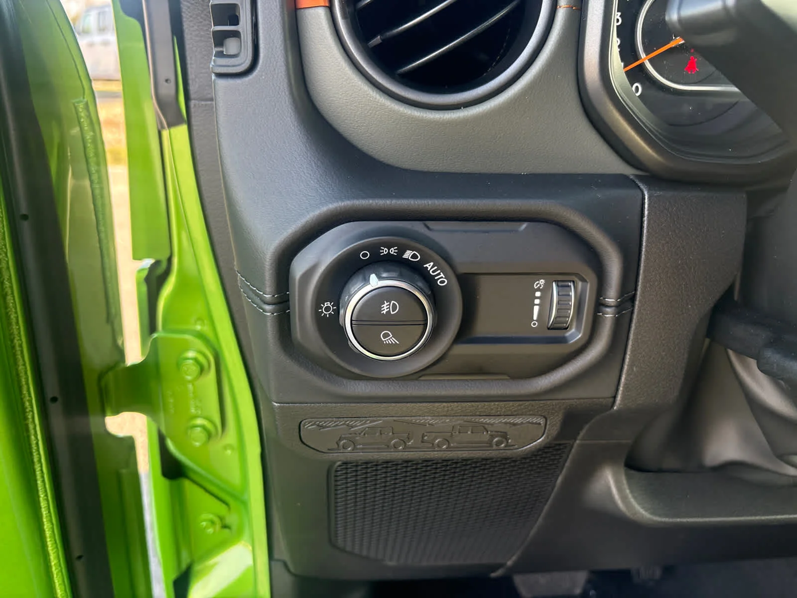 New 2026 Mojito Exterior Paint Jeep Mojave X image 20