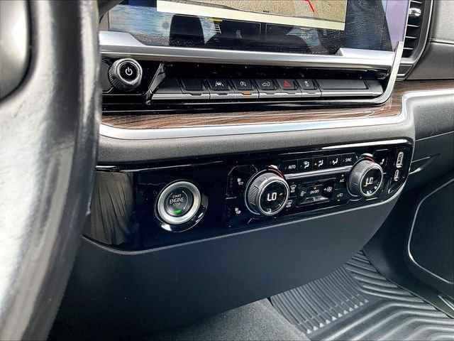 Used 2022 Summit White Chevrolet LT image 27