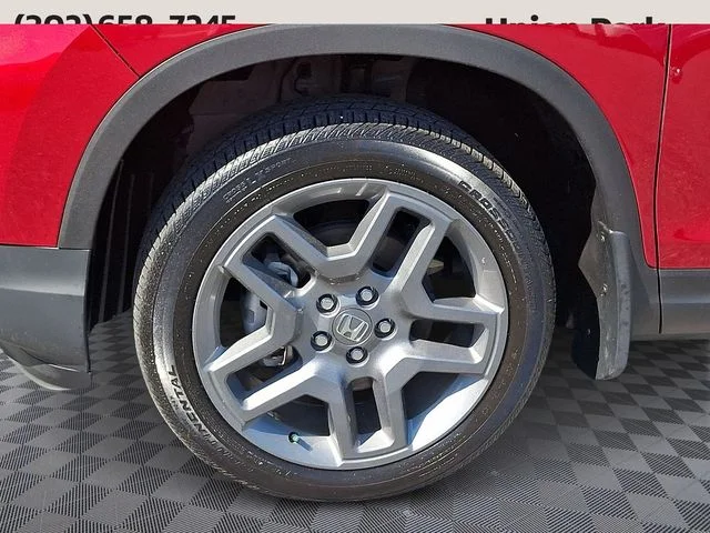 Used 2023 Radiant Red Metallic II Honda EX-L image 8