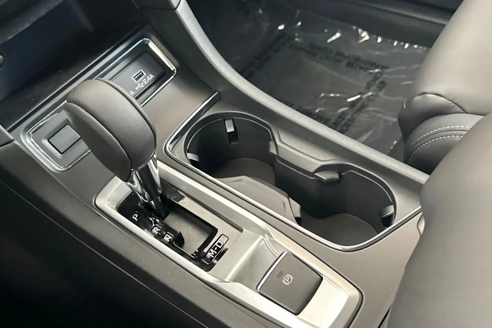 New 2026 CRYSTAL WHITE PEARL Subaru Premium 7-Passenger image 21