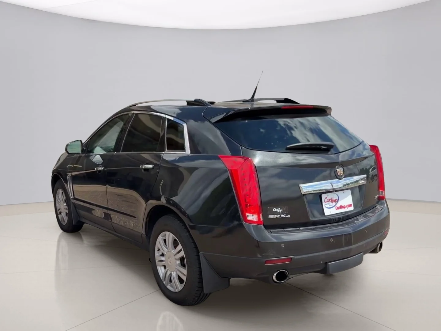 Used 2013 Gray Cadillac LUXURY image 3