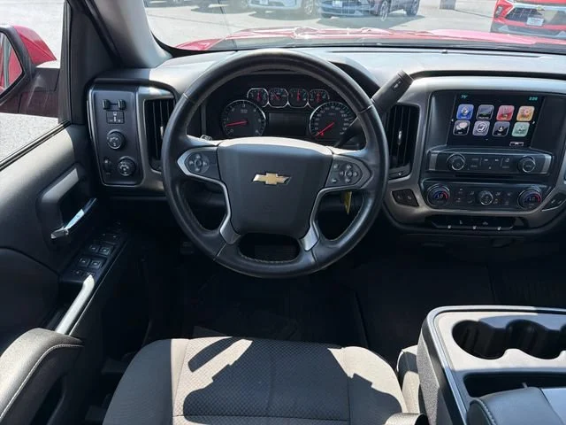 Used 2018 CAJUN RED TINTCOAT Chevrolet LT image 30