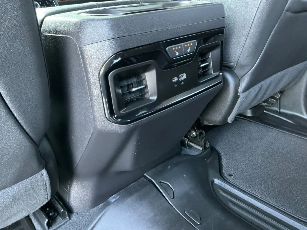 Used 2024 Summit White GMC AT4 image 34