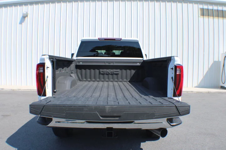 Certified Used 2025 Summit White GMC SLT image 17
