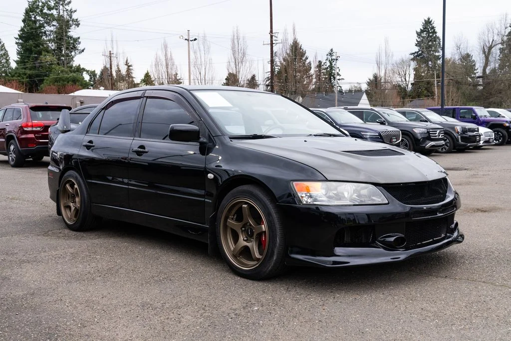 Used 2006  Mitsubishi Evolution IX image 1