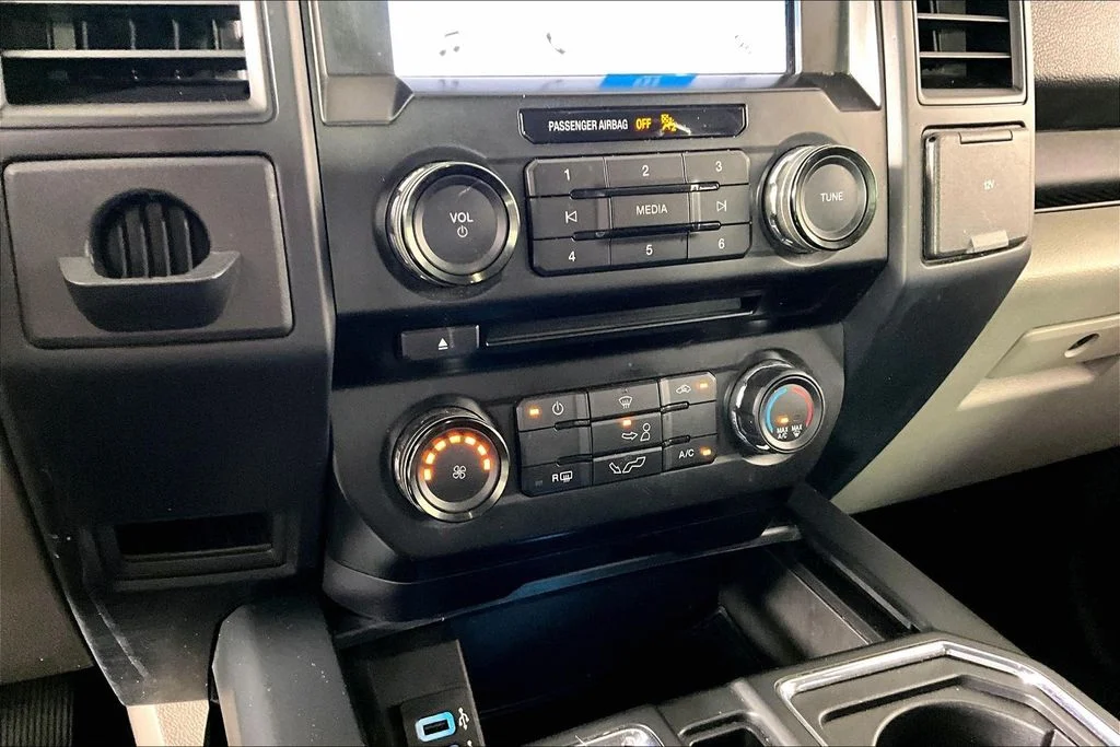 Used 2018 White Ford XL image 14