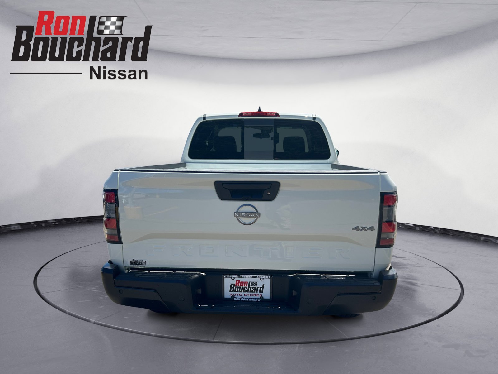 New 2026 Glacier White Nissan King Cab® S image 34