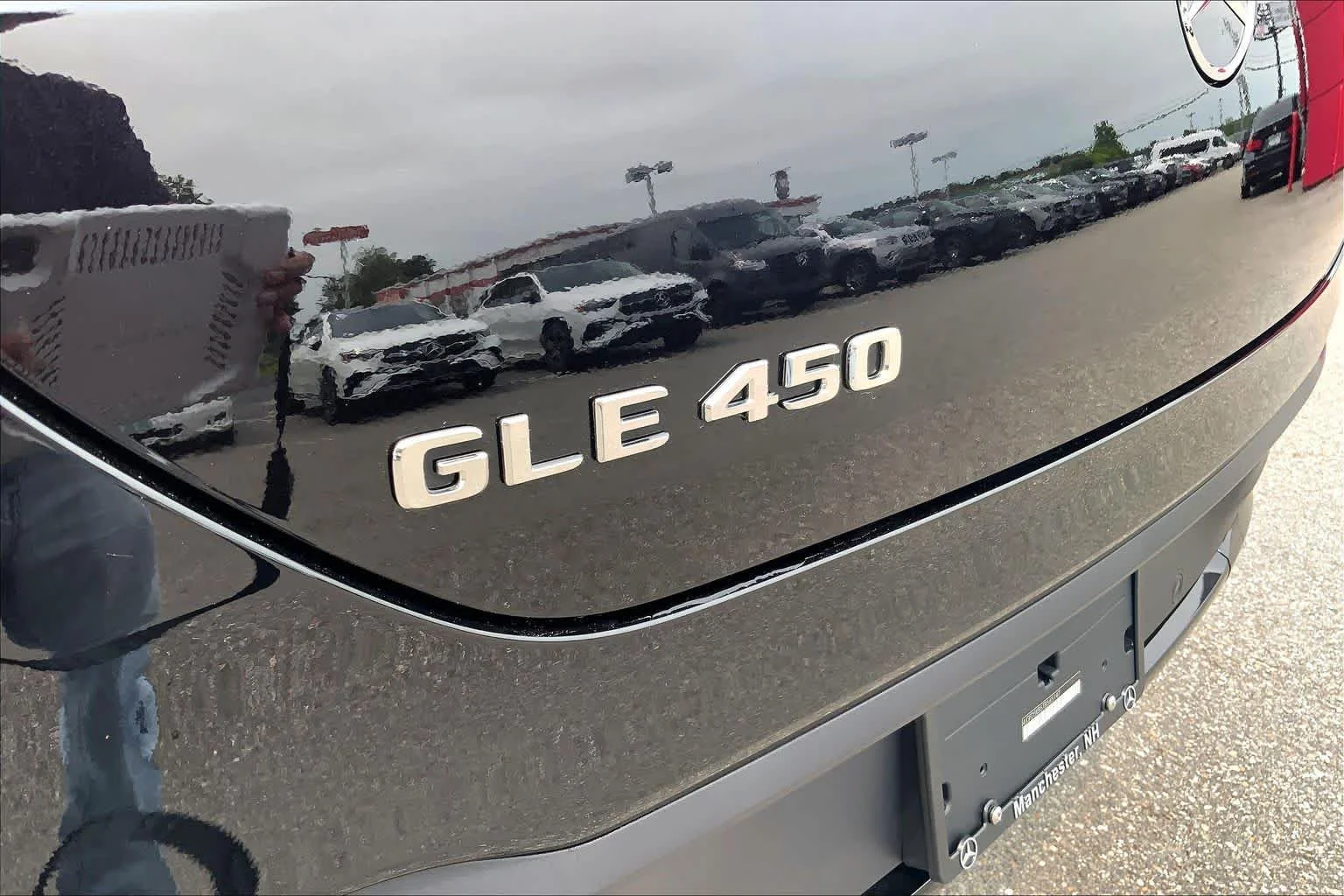 Certified Used 2026 Obsidian Black Metallic Mercedes-Benz GLE 450 image 32