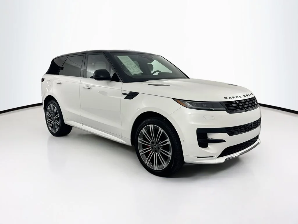 Certified Used 2024 White Land Rover Dynamic SE image 3