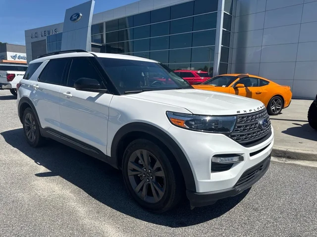 2024 Ford Explorer XLT