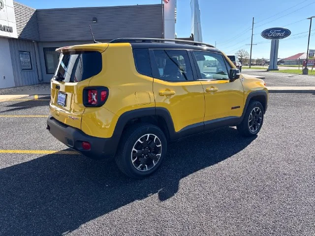 Used 2023 Solar Yellow Clearcoat Jeep Trailhawk image 8