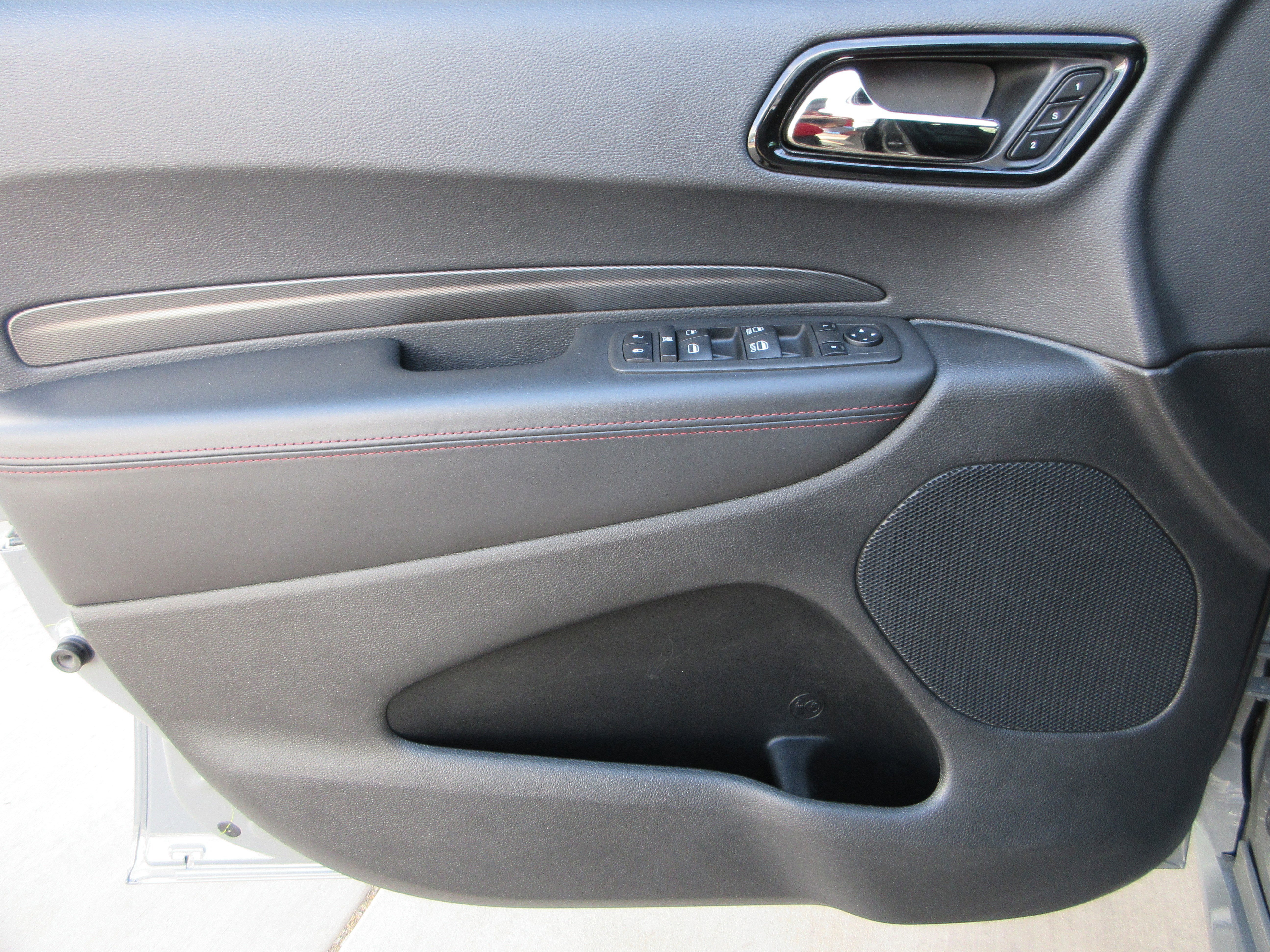 Used 2022 Destroyer Gray Clearcoat Dodge R/T image 31
