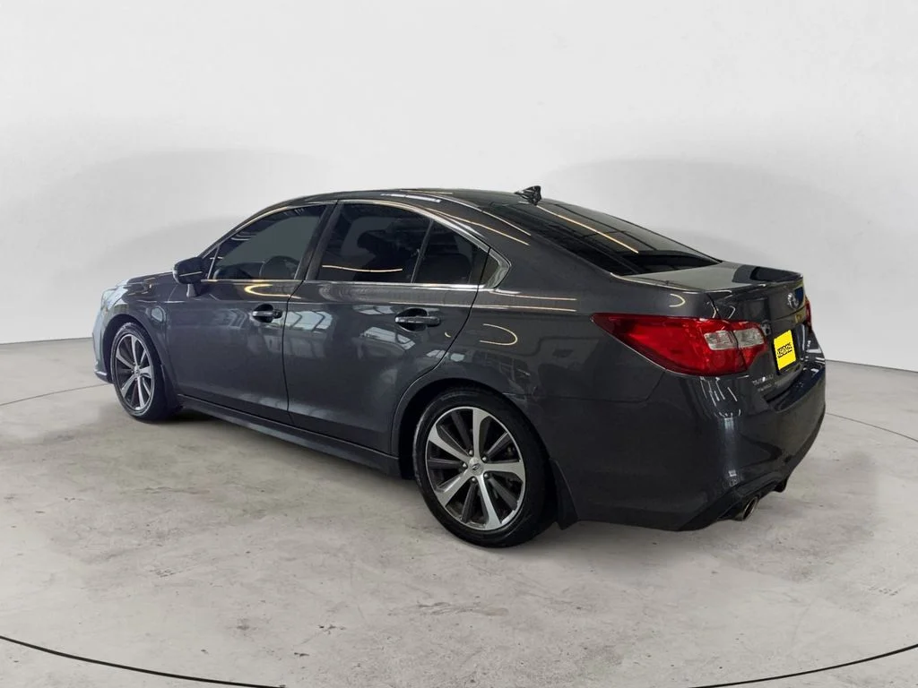 Used 2019 Gray Subaru 2.5i image 7