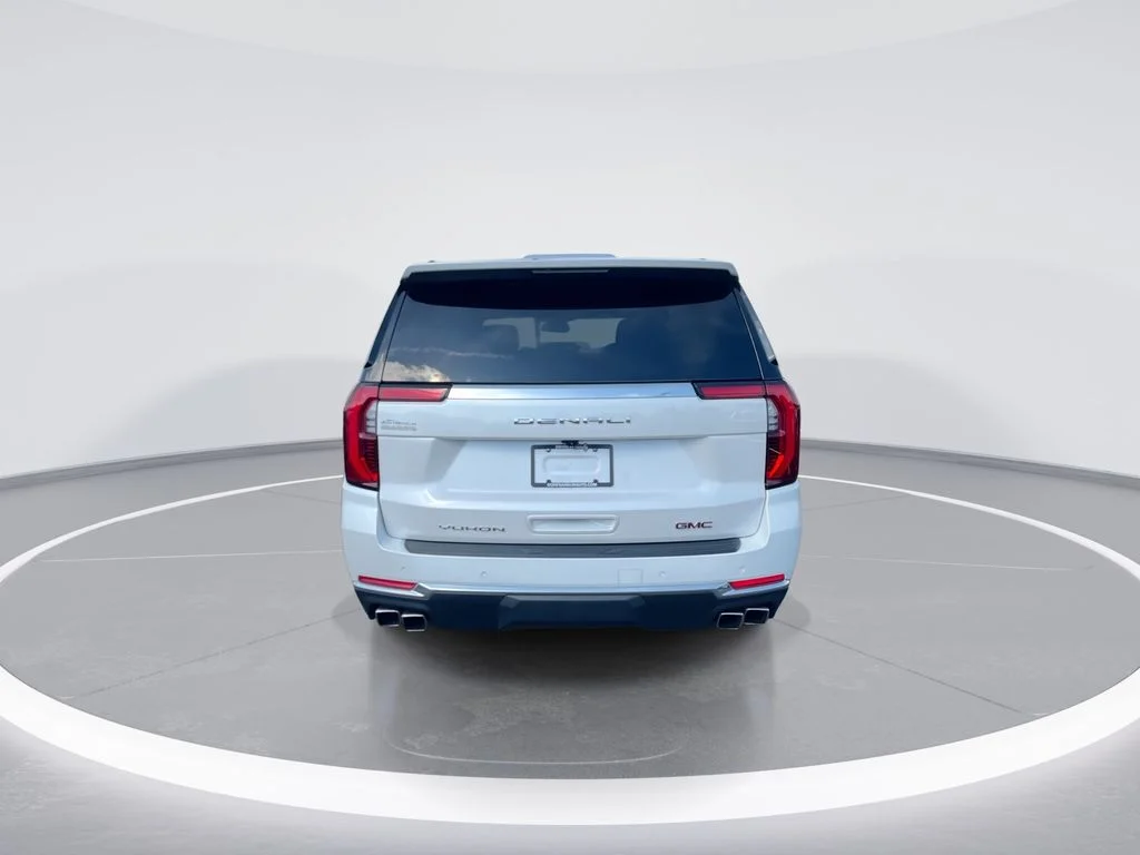 Used 2025 White GMC Denali image 7