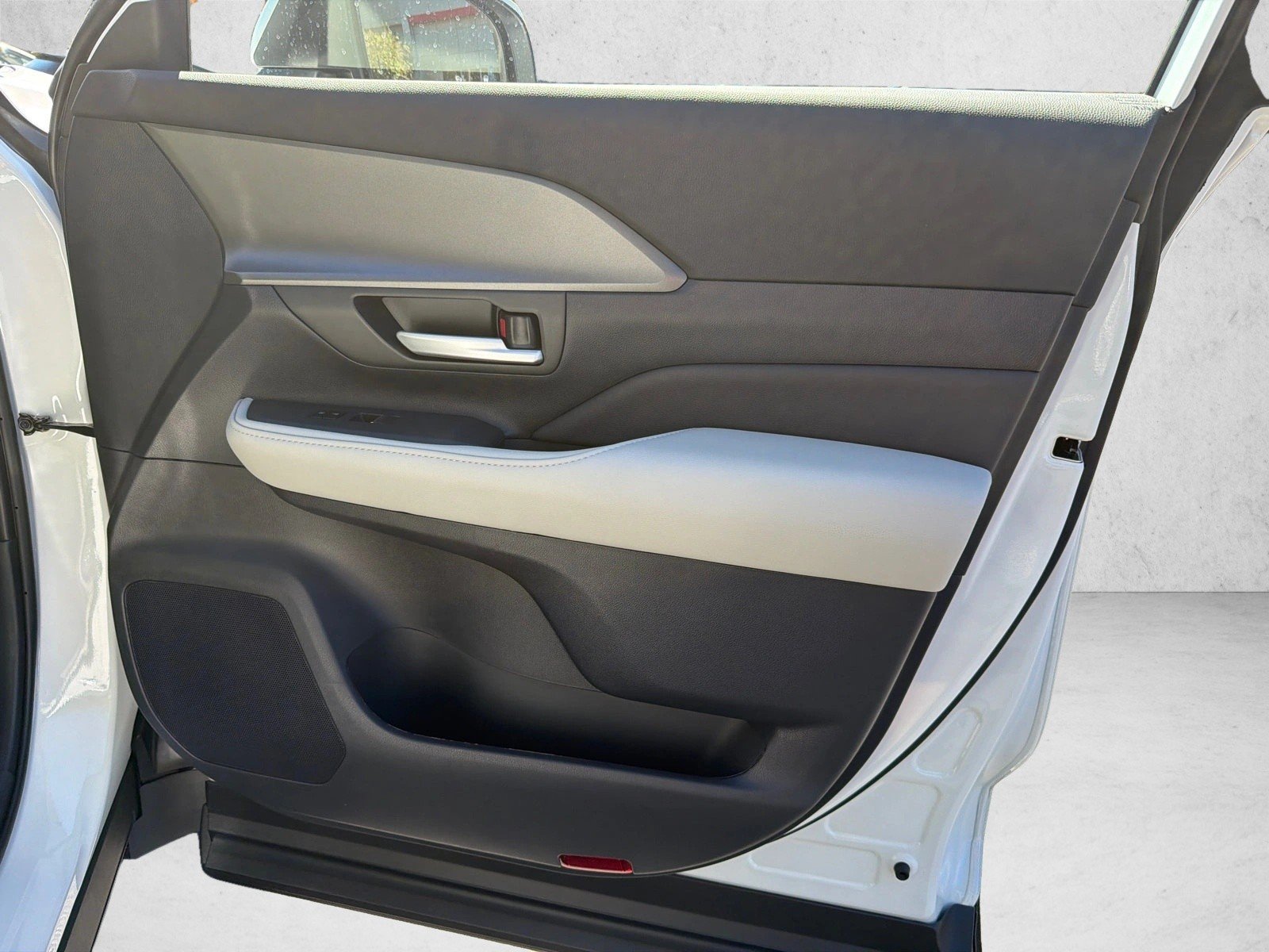 New 2026 Wind Chill Pearl Toyota XLE image 14