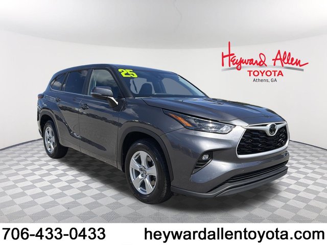 2025 Toyota Highlander LE
