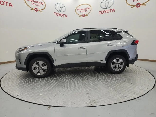 Used 2024 Silver Toyota XLE image 5