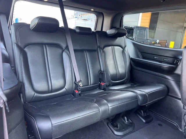 Used 2022 White Jeep Series II image 37