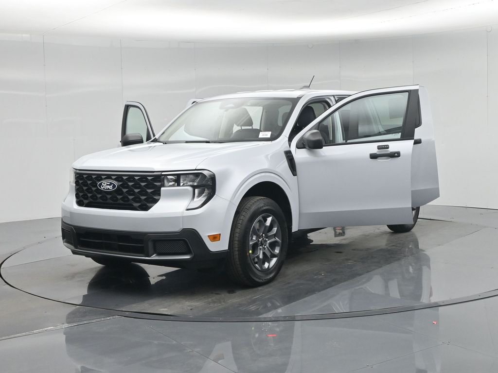 New 2026 Space White Metallic Ford XLT image 28