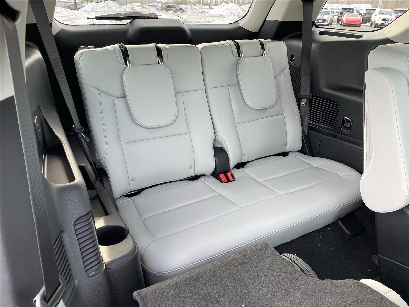 New 2026 Star White Metallic Tri-Coat Ford Platinum™ image 96