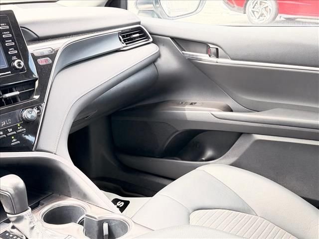 Used 2023 White Toyota SE image 11