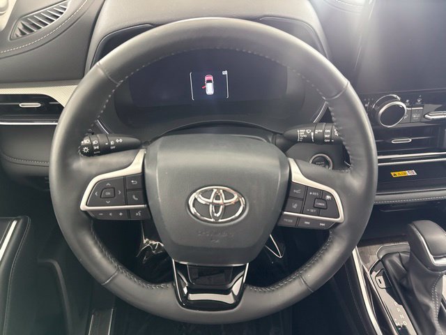 Used 2024 Red Toyota Platinum image 24