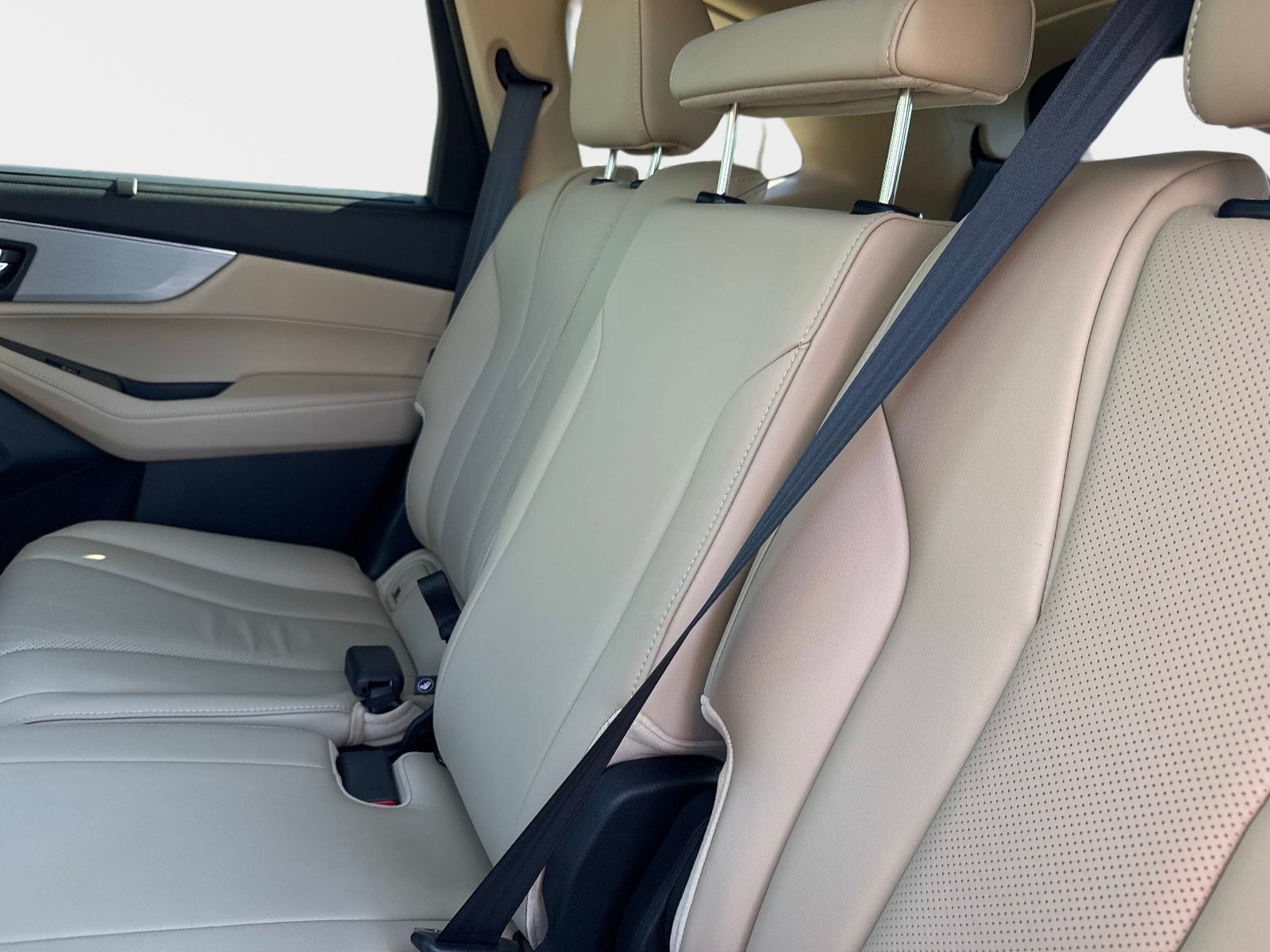 Used 2024 Platinum White Pearl Acura w/Technology Package image 12