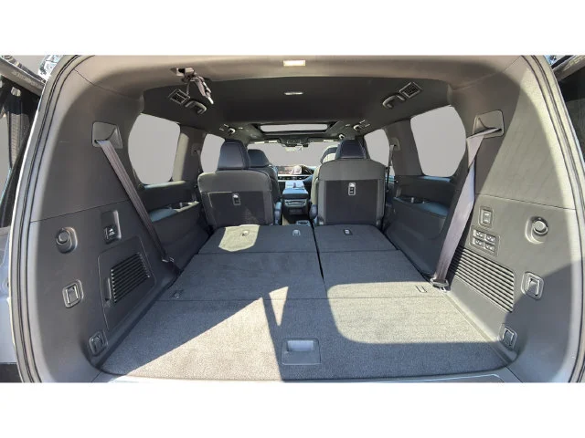 Used 2027 Black INFINITI SPORT image 35