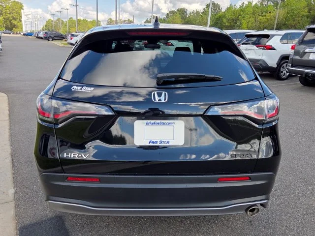 Used 2025  Honda Sport image 13