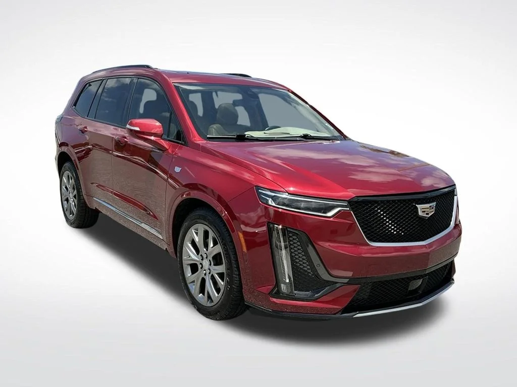 Used 2020 Red Cadillac Sport image 21