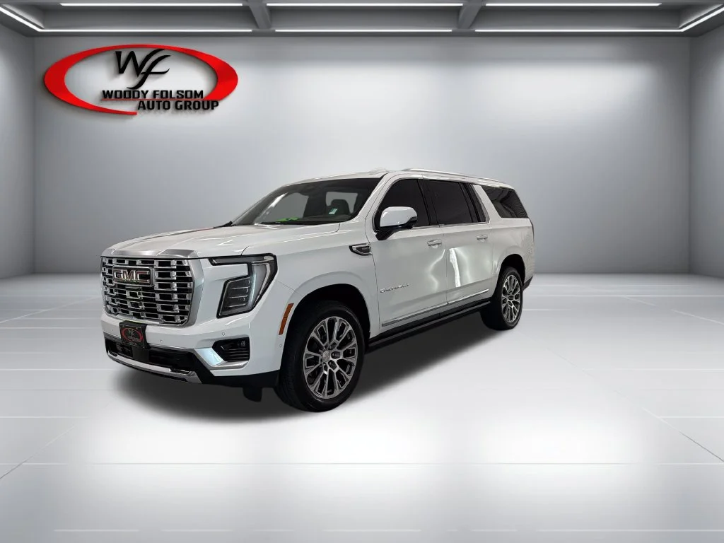 Used 2026 White GMC Denali image 3