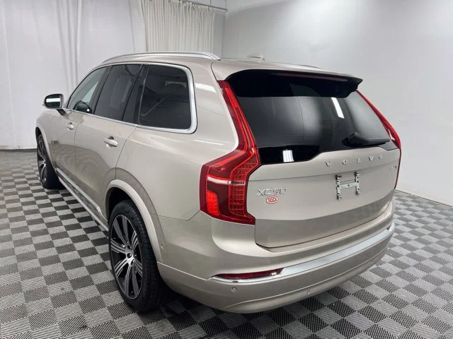 Used 2024 Gray Volvo Ultimate image 6