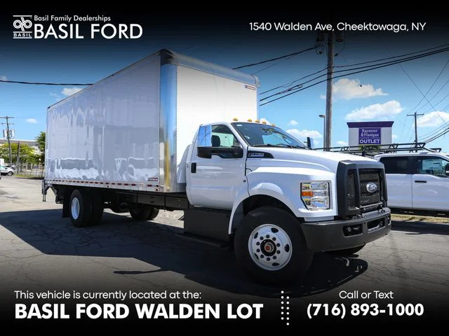 2027 Ford F-750SD Base