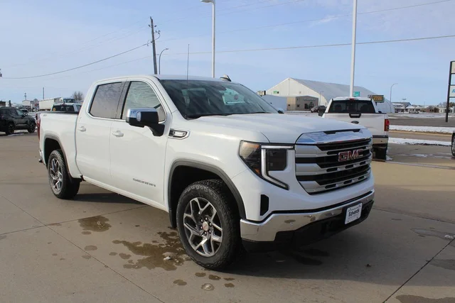 2026 GMC Sierra 1500 SLE