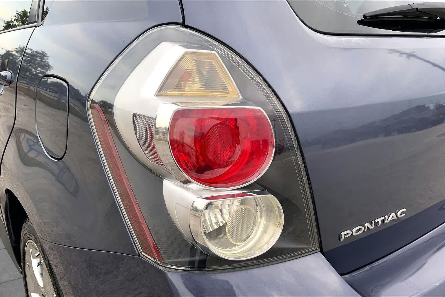 Used 2009 Steel Blue Metallic Pontiac w/1SB image 26