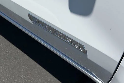 New 2026 Summit White GMC Elevation image 5